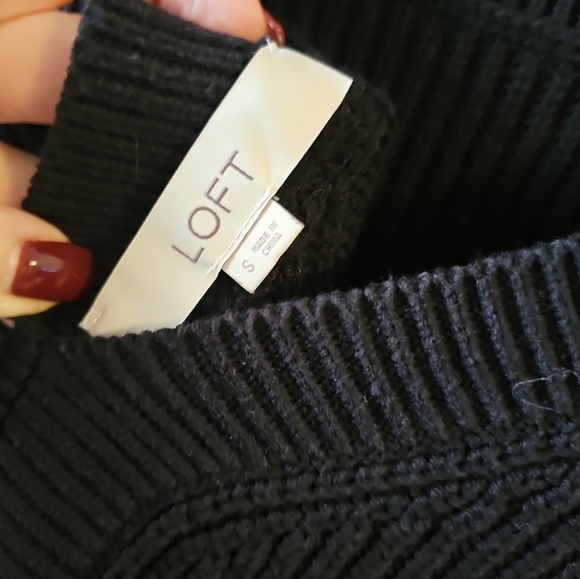 Loft sz small black crewneck open back open side panel tunic sweater - Picture 4 of 5